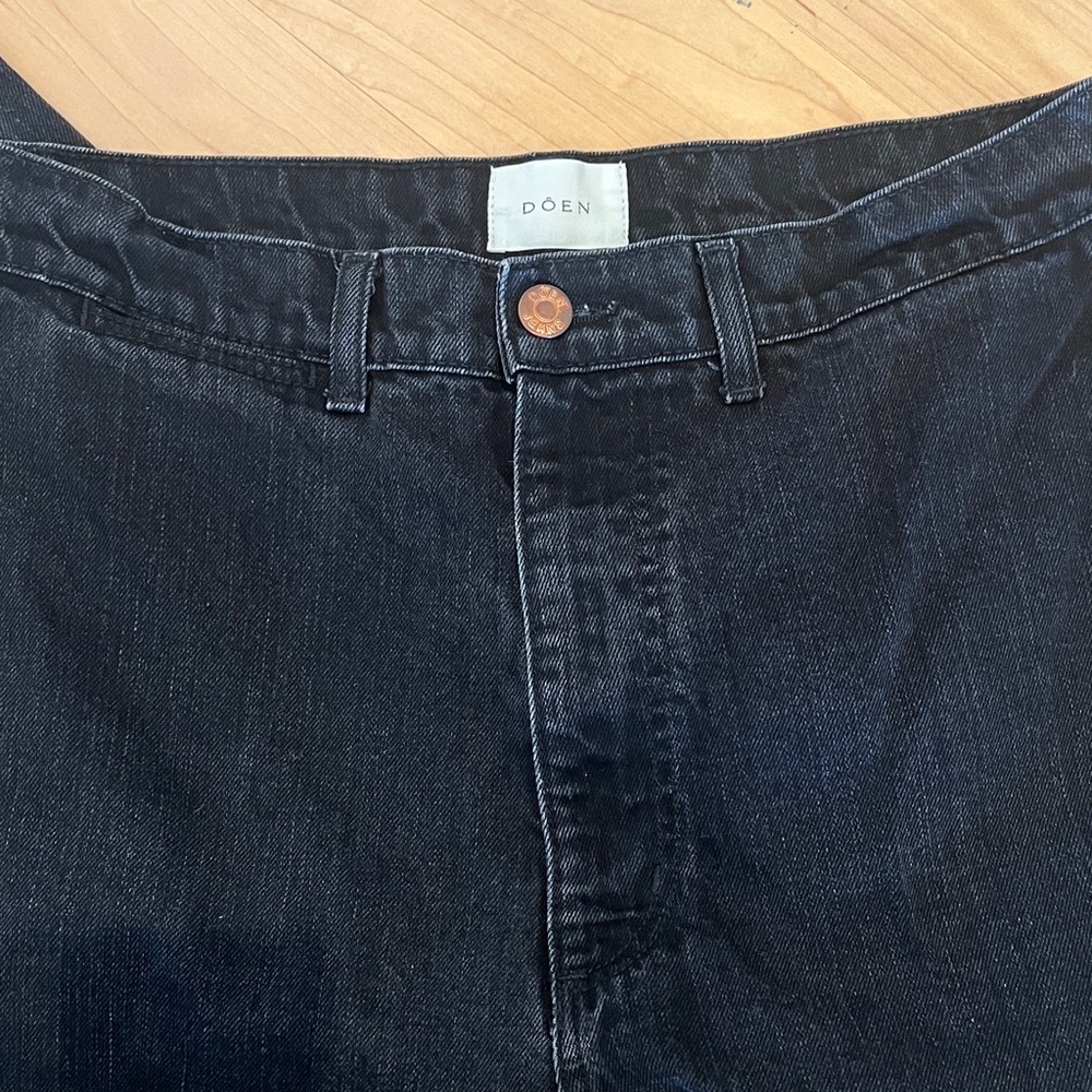 Doen Black straight leg jeans